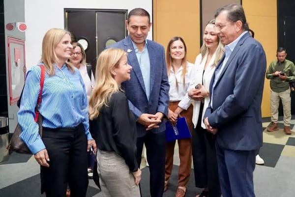 Ministra de Transporte se compromete con dos proyectos principales para Santander