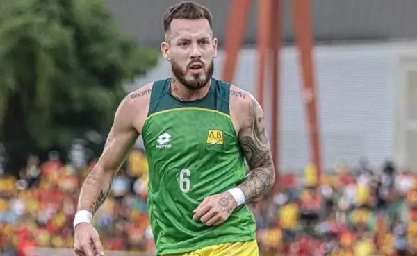 Santiago Jiménez, figura clave del Atlético Bucaramanga, revela ofertas mientras su contrato se acerca al final