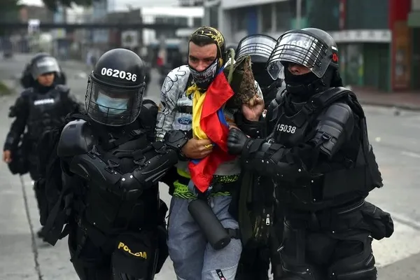 Estatuto antiterrorista, ¿represión gubernamental o garantías para la seguridad ciudadana?  Congreso analiza la propuesta esta semana