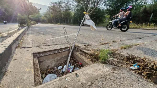 Advierten peligros graves en la vía Floridablanca - Bucaramanga