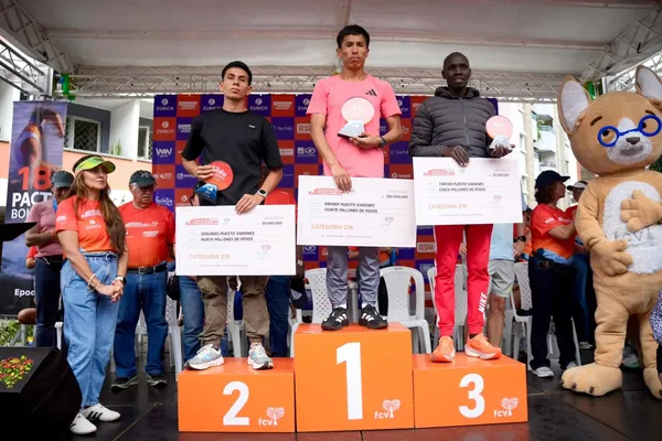René Champi y Lilian Jelagat ganadores de la Media Maratón FCV 2026