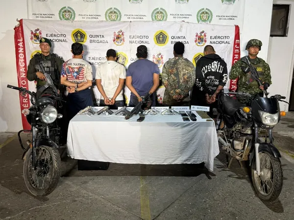 Cayó alias Toro, señalado cabecilla del Clan del Golfo, con otros cuatro presuntos integrantes en Puerto Wilches