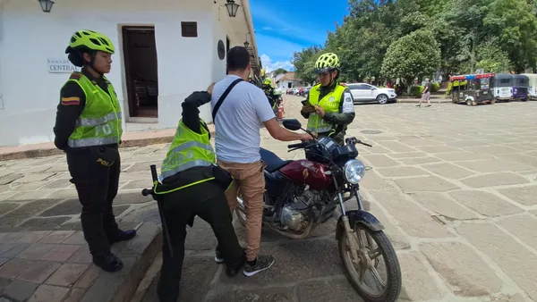 Con bicicletas y controles, la Policía refuerza la seguridad en Barichara