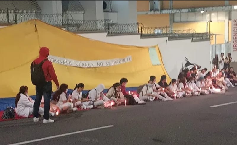 Trabajadores apelan a velatón para exigir sus salarios en Floridablanca imagen de la publicación