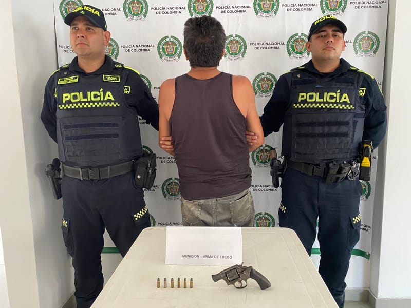 Detienen en Santander a hombre de 64 años que cargaba arma de fuego imagen de la publicación