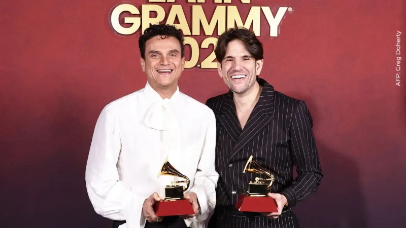 Silvestre Dangond y Juancho de la Espriella triunfaron en los Grammy en Mejor Álbum de Cumbia/Vallenato imagen de la publicación