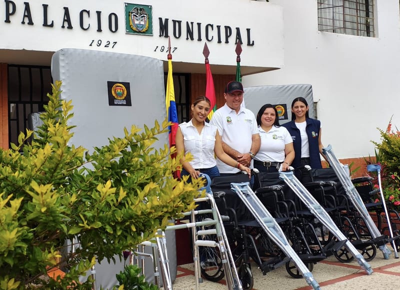 Cumpliéndole a los adultos mayores y personas en condición de discapacidad imagen de la publicación