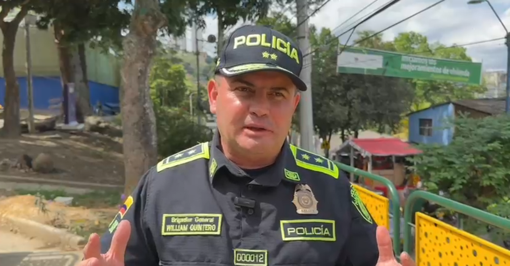 Caravana policial recorrió barrios del norte de Bucaramanga en jornada navideña imagen de la publicación