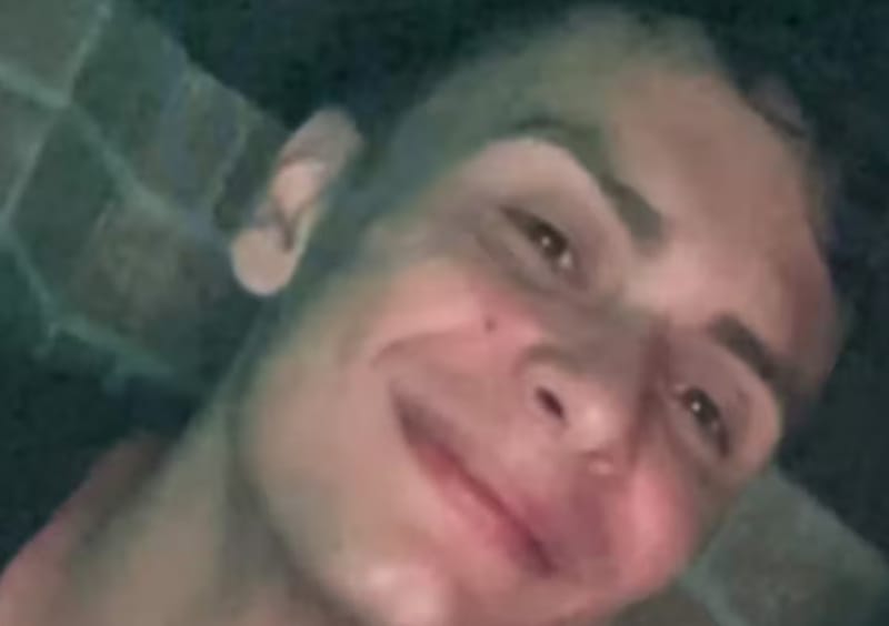 Se estrelló en la motocicleta y su vida terminó en una UCI imagen de la publicación