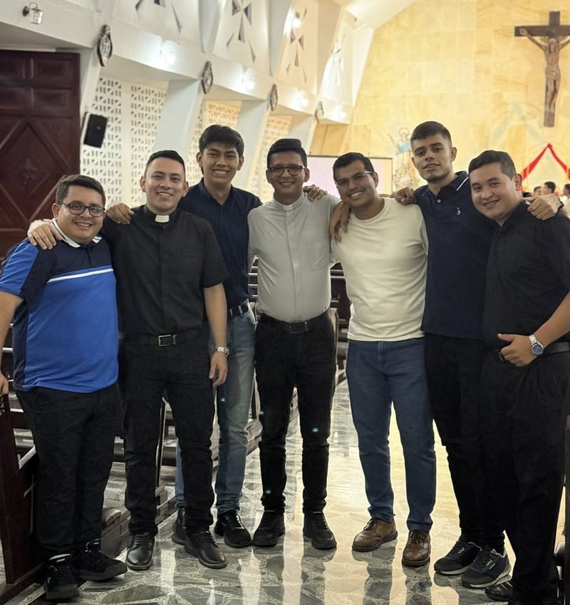 Primer Encuentro Juvenil de Adoración “Cara a Cara” imagen de la publicación