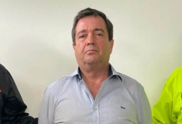 Alias Ojos Azules: el prestigioso empresario que se alió a los ‘paras’ para jugar a ser ‘el dedo de Dios’ imagen de la publicación