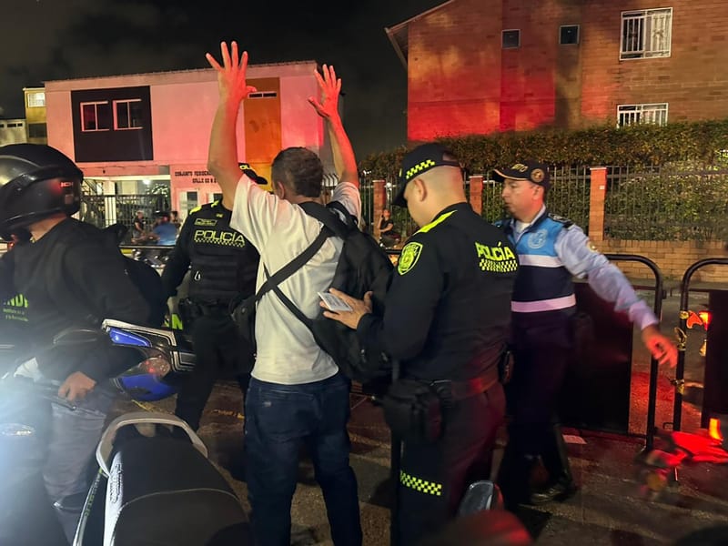 Más de 200 uniformados tomaron el barrio Mutis de Bucaramanga imagen de la publicación