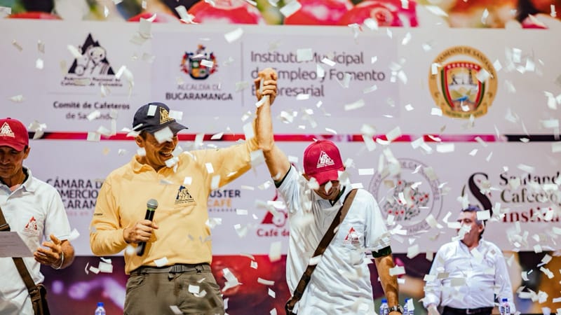 Cuarta Feria del Cafe con tazas llenas de Santander imagen de la publicación