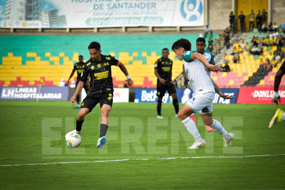 Sanción de tres fechas para Fabián Sambueza imagen de la publicación