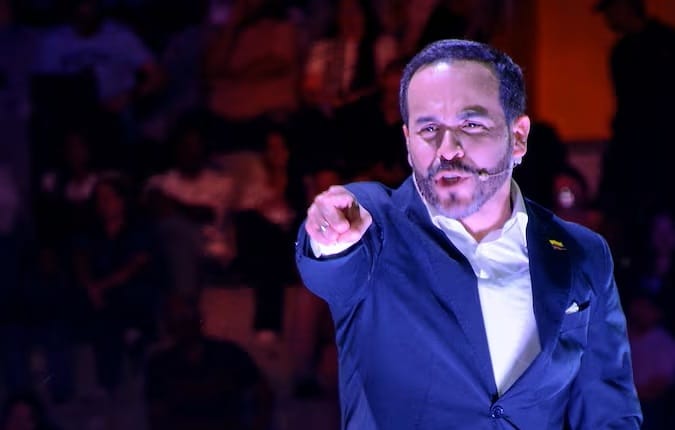 Escándalo: piden a de la Espriella que aclare relaciones contractuales con sus clientes ¿Acaso engañaba a sus clientes? imagen de la publicación