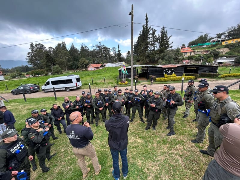 Policías colombianos entrenan con los U.S. Marshals para combatir el crimen transnacional imagen de la publicación