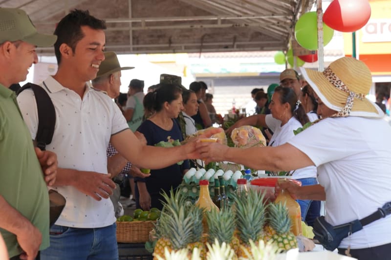 Excelente venta en el mercado campesino de los productores rurales de Lebrija imagen de la publicación