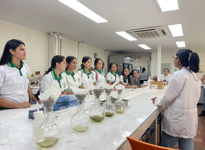 Barranca iniciará inspecciones a laboratorios de química en los colegios imagen de la publicación
