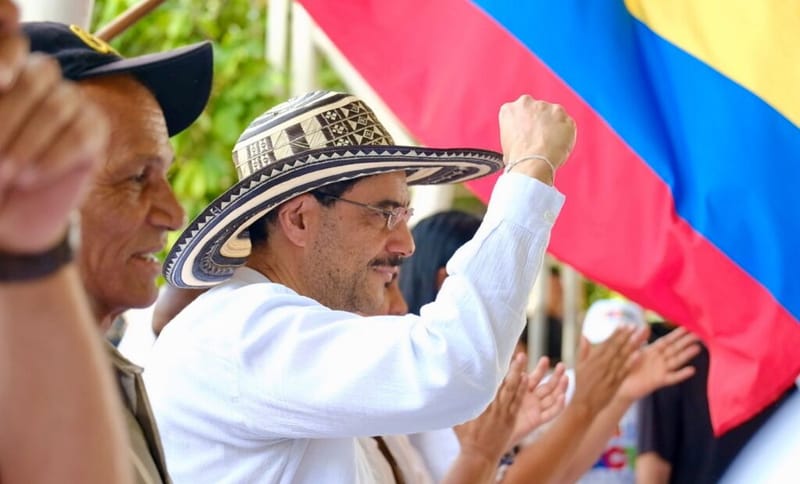 Desde Barrancabermeja Iván Cepeda prometió no terminar de enterrar la industria petrolera. ¿Será que le podemos creer? imagen de la publicación