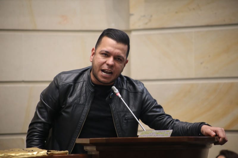 Alianza Verde llegó hoy a su antítesis: JP se va y hace inminente la ruptura de un partido sepultado por la corrupción imagen de la publicación