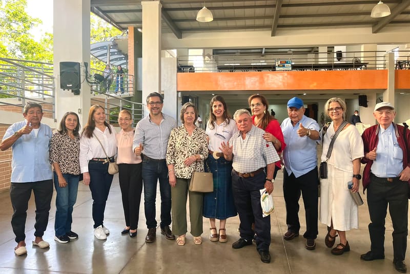 Tarde llena de luz en el Asilo San Rafael imagen de la publicación