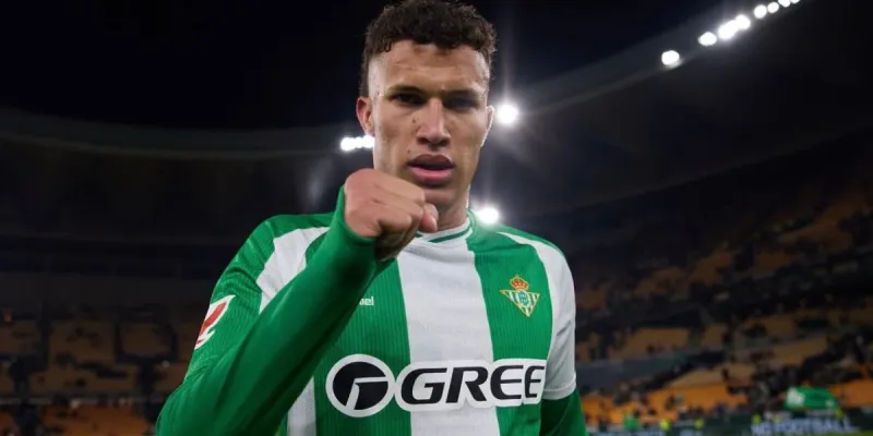 Deossa desaparece en Betis y crece la polémica imagen de la publicación