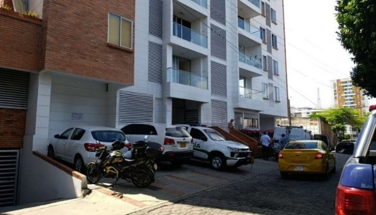 Hallan sin vida a una mujer mayor en edificio residencial imagen de la publicación