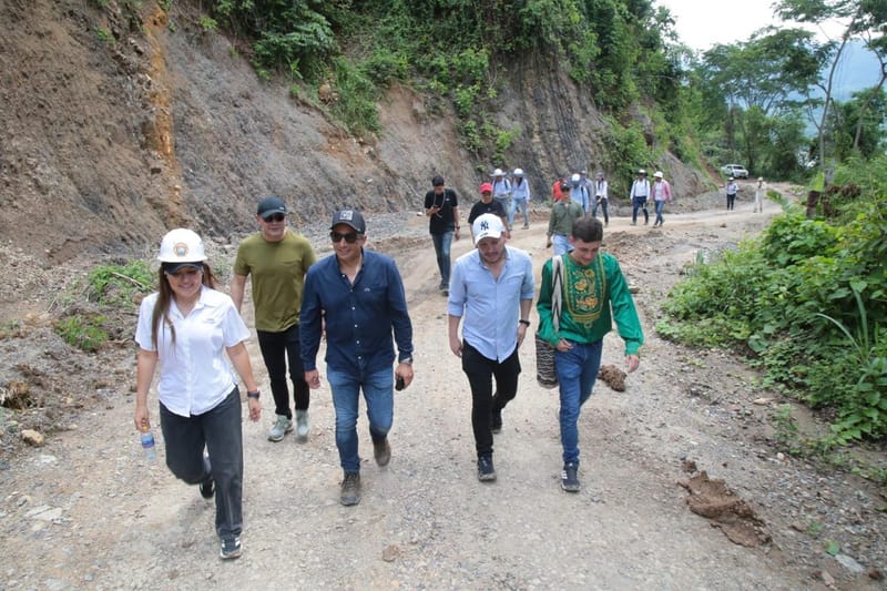 Secretaría de Infraestructura y Diputados de Santander supervisaron obras en la Náutica de Topocoro imagen de la publicación