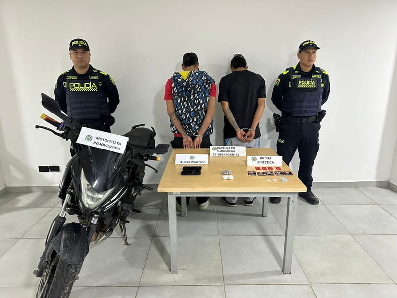 En moto y cargados de droga: así cayeron dos jóvenes en Zapatoca imagen de la publicación