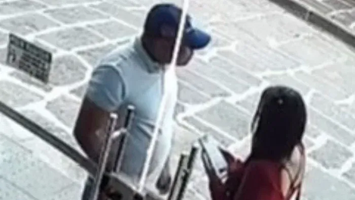 De San Gil a Bogotá: pareja de ladrones capturada tras intentar ingresar a edificio imagen de la publicación