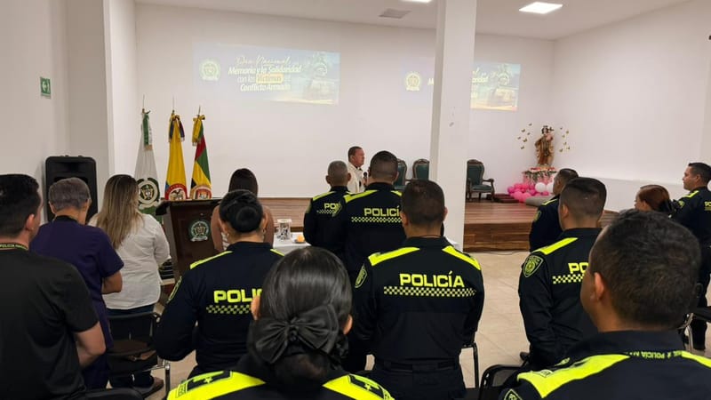 Policía de Santander rinde homenaje a víctimas y reafirma compromiso de paz imagen de la publicación