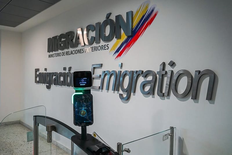 Biomig es el nuevo 'juguete' para control migratorio y la seguridad en el aeropuerto Palonegro de Lebrija imagen de la publicación
