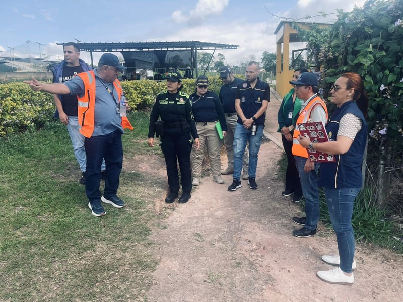 Autoridades intensifican controles a operadores de parapente en Ruitoque imagen de la publicación