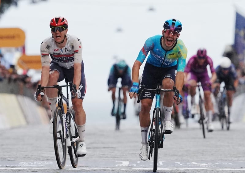 Davide Ballerini aprovechó el caos para ganar imagen de la publicación