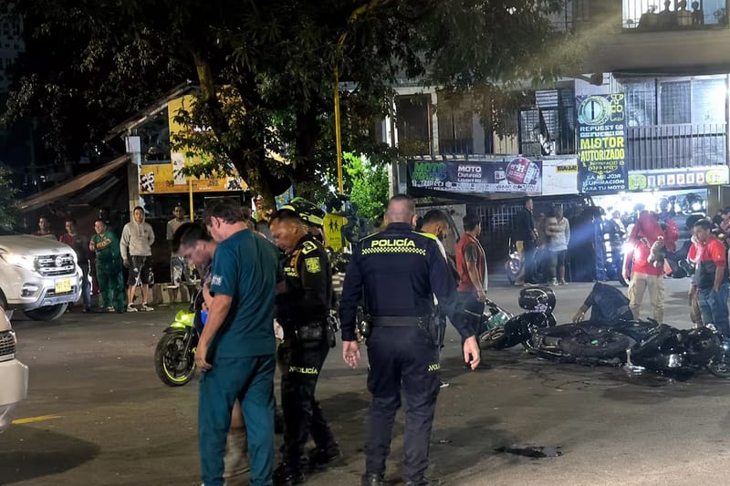 Múltiple choque entre motociclistas dejó varios heridos en Piedecuesta imagen de la publicación