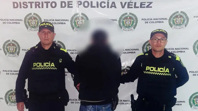 Mató al perro que mordió a su madre: hombre fue capturado por maltrato animal en Santander imagen de la publicación