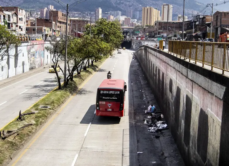 Cruel hallazgo: encuentran cuerpo sin vida en una nevera imagen de la publicación